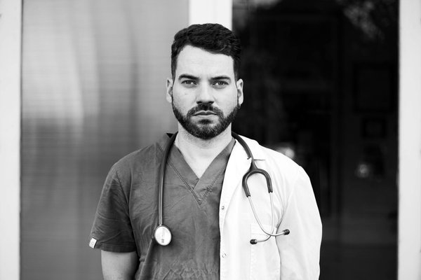 Quels sont les exercices de renforcement pour les seniors afin de prévenir les chutes?